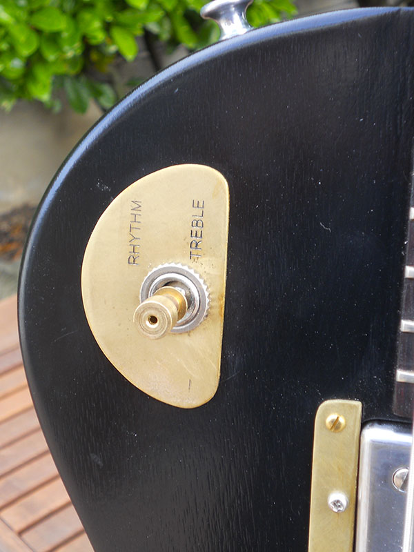 Personalizzazione chitarra Les Paul